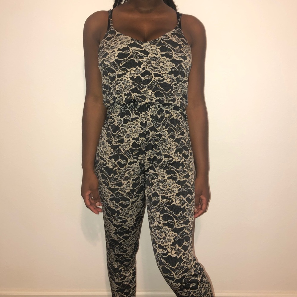 playsuit/jumpsuit